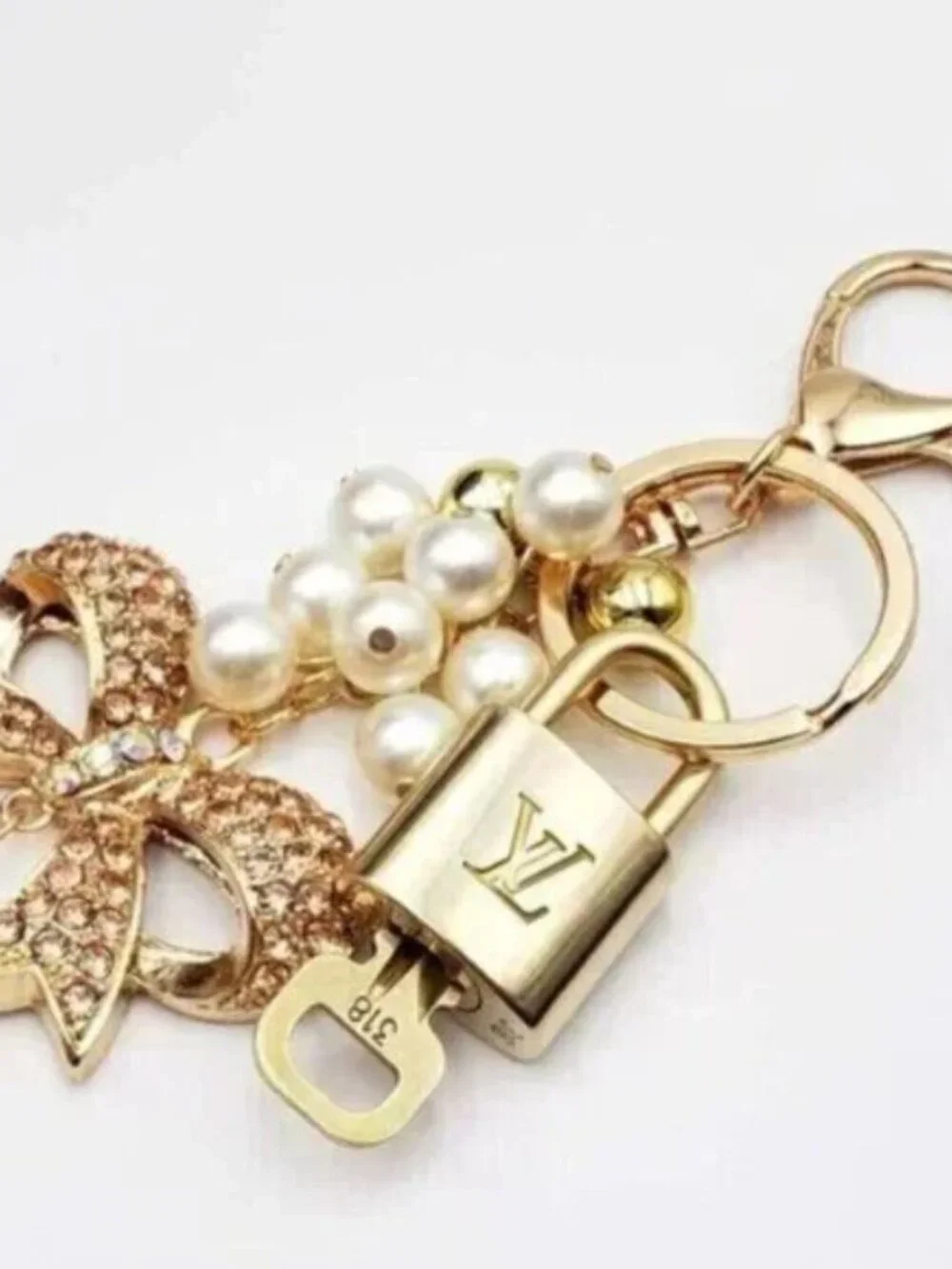 Louis Vuitton Gold Padlock 🔒 Key Set Authentic LV w/ Unbranded Keychain